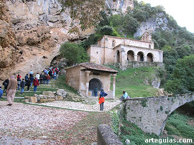 El final de la tarde del sábado lo dedicamos al precioso paraje donde se encuentra la Ermita de Tobera