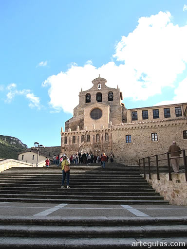 Nuestra llegada al Monasterio de San Salvador de Oña