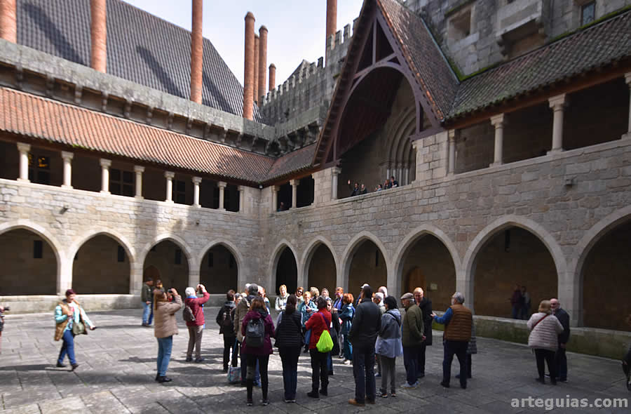 en el Palacio de los Duques de Bragança