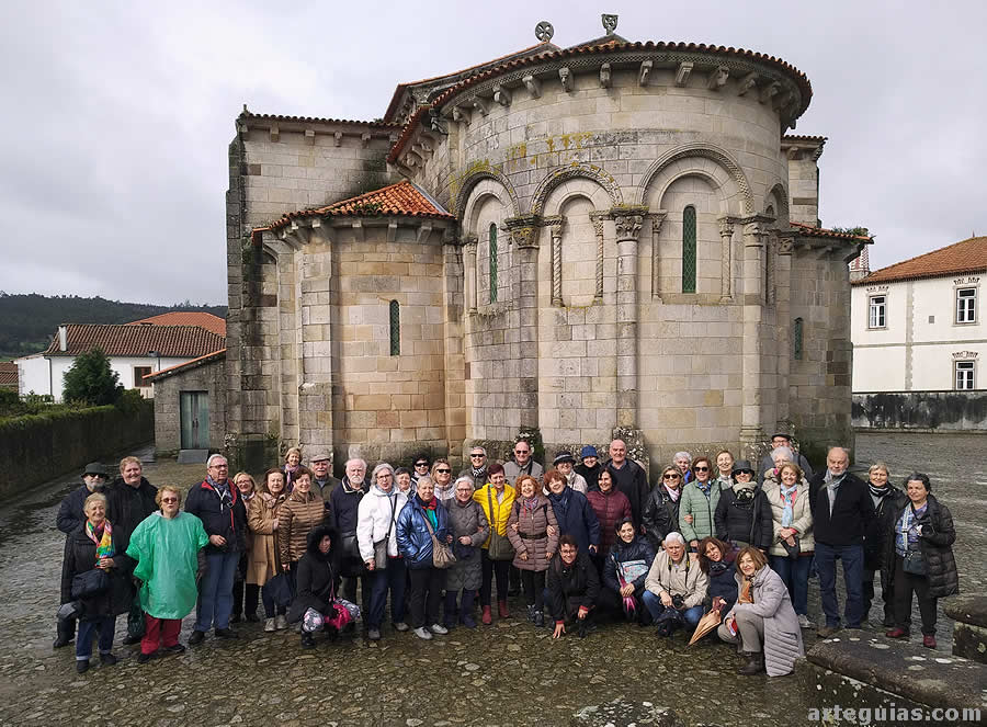 Foto de familia en San Pedro de Rates