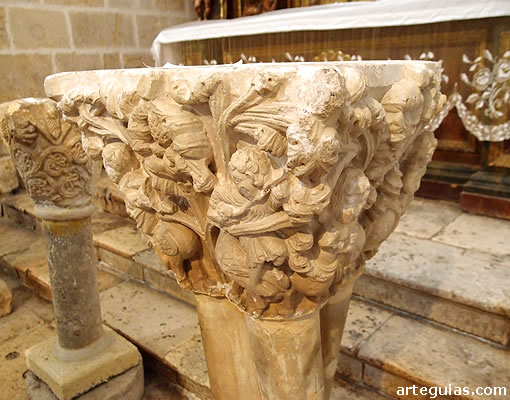 Capiteles románicos procedentes del Monasterio de San Pedro de Gumiel