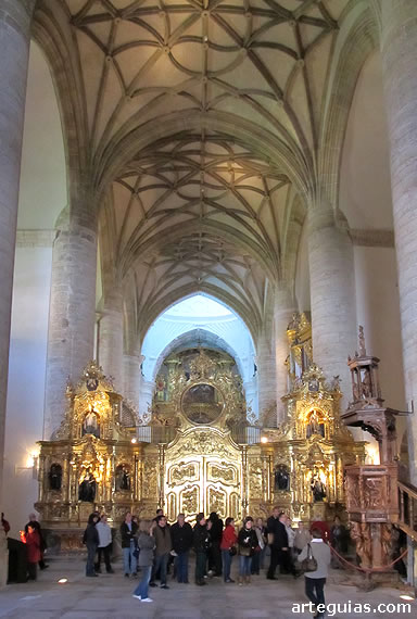 Interior de la iglesia del Monasterio de Yuso