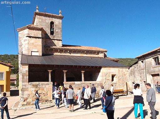 Llegada a la iglesia de Pozancos