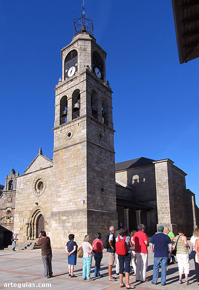 En la plaza mayor de Puebla de Sanabria