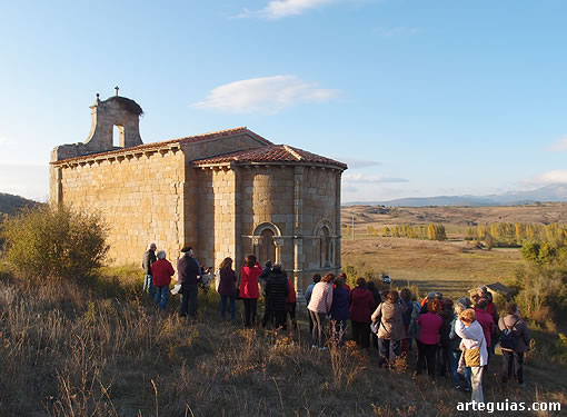 Atardecer en la iglesia de Santa Eulalia de Barrio de Santa María