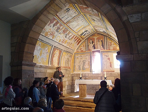 EN el interior de Santa Olalla de La Loma