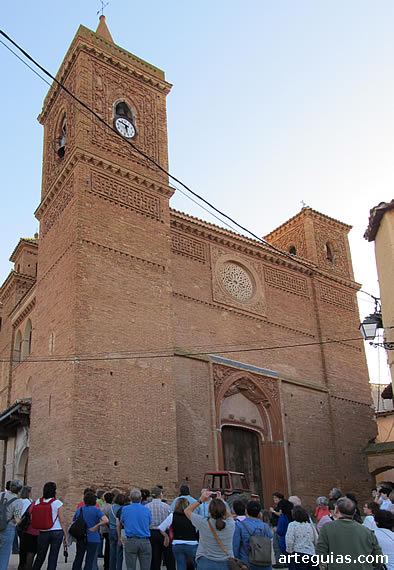 Llegada ala iglesia de San Félix de Torralba de Ribota