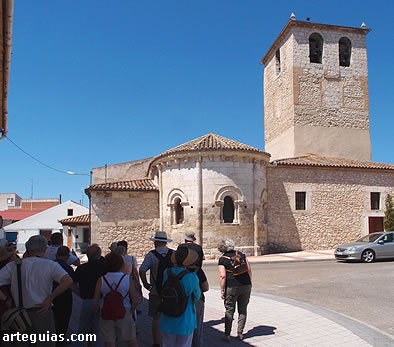 Llegada a Íscar, analizando la iglesia románica de San Miguel