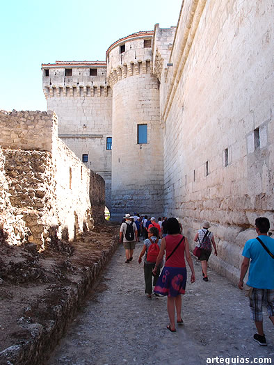 Primer ahora de la tarde: paseo por el castillo de Cuéllar