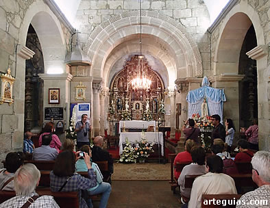 Interior de la iglesia de Moreira