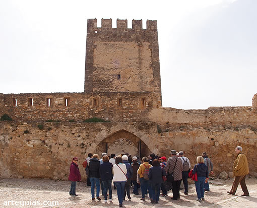 EL castillo de Buño fue la primera visita del viaje