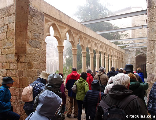 Momento en que visitamos el claustro del Convento de San Francisco de Morella