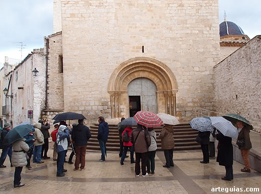 Explicaciones en el corazón de Sant Mateu, capital histórica del Maestrzgo