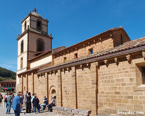 Colegiata de San Pedro de Teverga