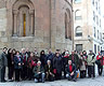 Viaje Guiado a Salamanaca. Foto de grupo ante San Juan Bautista