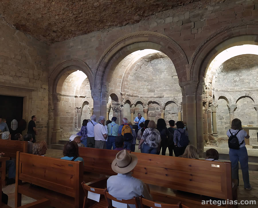 El jueves por la tarde visitamos el Monasterio de San Juan de la Peña, Huesca