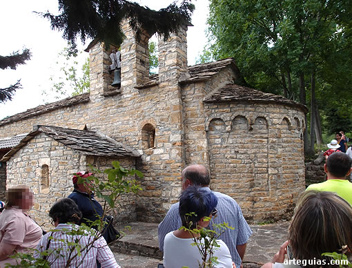 Llegada a la pequeña y encantadora iglesita lombarda de San Saturnino de Biescas de Bardají