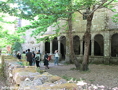 En el claustro de este precioso monasterio