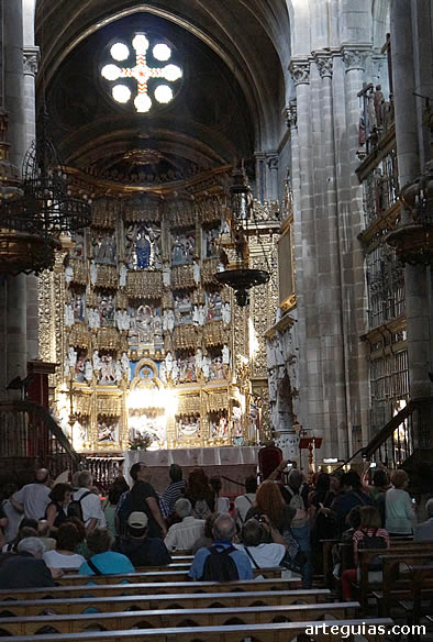 En Ourense, nos dirigimos a la catedral