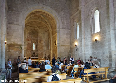 Interior de la iglesia abacial