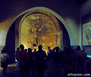 La visita a la sala capitular del museo, con sus pinturas murales románicas y góticas, fue de los momentos más emocionantes del viaje