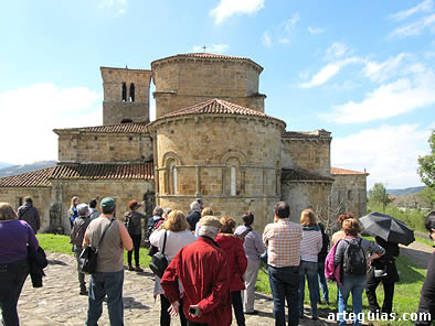 Explicaciones sobre este insigne monumento c&aacute;ntabro