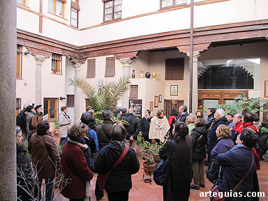 Patio Toledano t&iacute;pico