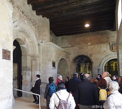 En el claustro de la Catedral Vieja