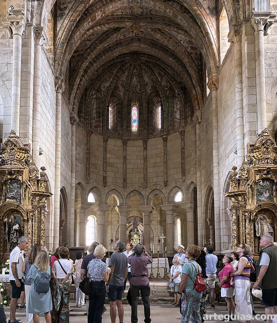 Visita a la iglesia del Monasterio de Oseira