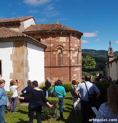 El viaje tuvo como protagonistas iglesias románicas y prerrománicas. En la imagen: San Juan de Amandi
