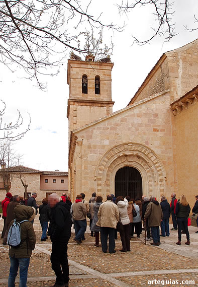 En la ruta a las tierras de Sepúlveda vimos varias iglesias románicas porticadas como la de San Pedro de Gaíllos
