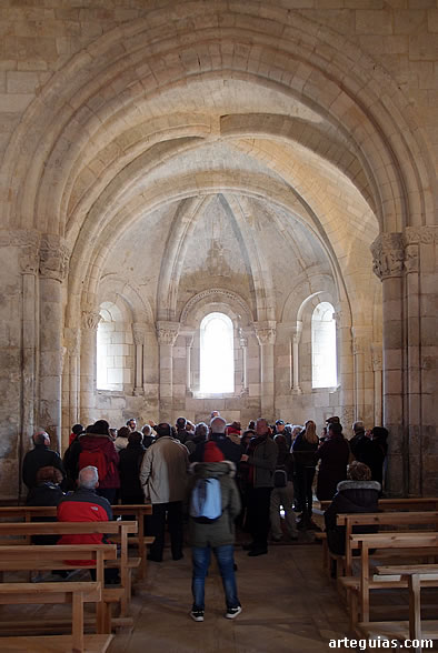 En el interior de la iglesia de Duratón