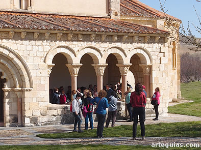 En la preciosa iglesia de La Asunci&oacute;n de Durat&oacute;n