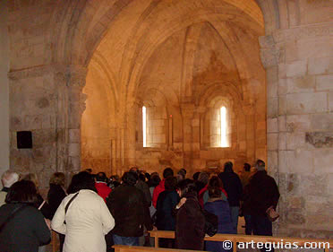 Los numerosos capiteles del ábside de la iglesia de Duratón nos permitió adentrarnos en su rica escultura