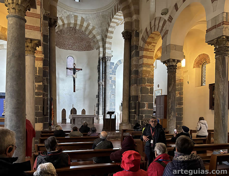 También conocimos la iglesia medieval de la Santissima Annunziata dei Catalani.