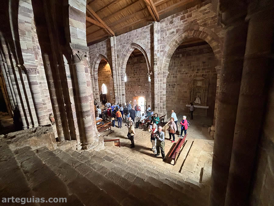 Dentro de la iglesia de San Millán de Lara, Burgos