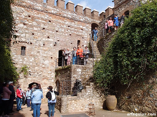Tarde del sábado: visita al castillo de Cortegana