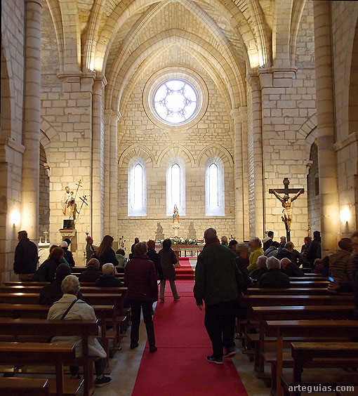 Sábado por la mañana: visita a la iglesia del antiguo monasterio cisterciense de Irantzu