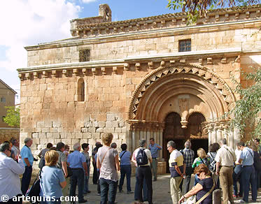 Puerta de la iglesia de San Miguel Arcángel de Caltojar