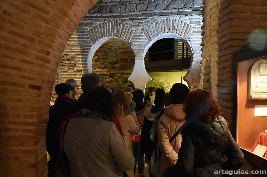 En la Casa Árabe de los sótanos de la Calle Cardenal Cisneros