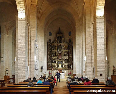 Interior de Santiago del Arrabal