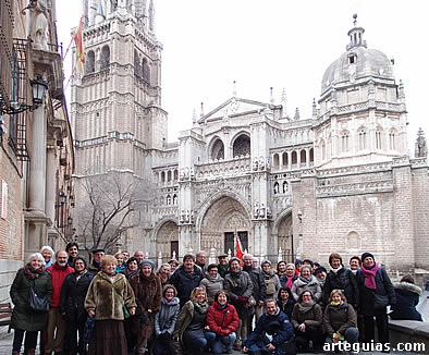 Foto de familia frente a la Catedral