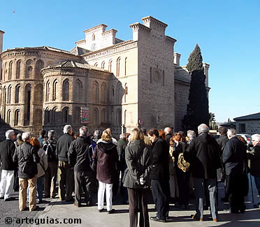 La primera visita fue a la "catedral del mud&eacute;jar" la iglesia de Santiago del Arrabal