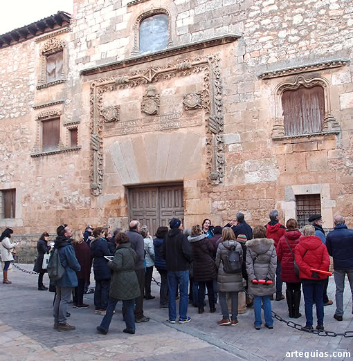Explicaciones dobre el Palacio de los Contreras en Ayllón