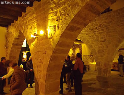 Interior de la Sinagoga del Agua