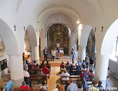 Interio de la iglesia de Unha
