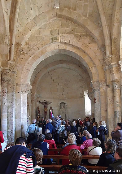 El interior de la iglesia de Butrera tiene numerosos encantos