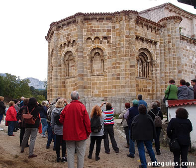 Uno de los momentos m&aacute;s esperados del viaje: la visita a Vallejo de Mena