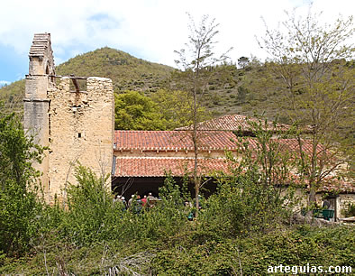 Iglesia de Almendres