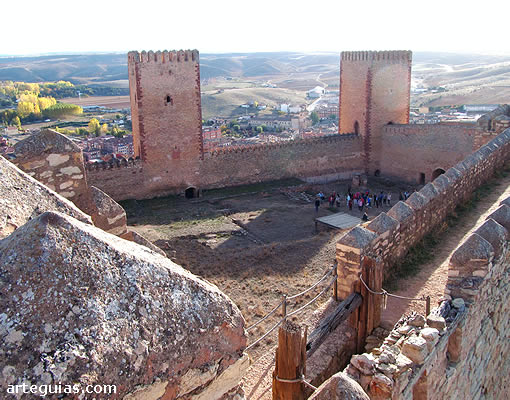 El grupo dentro del reconto del castillo